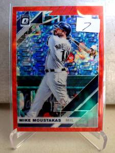 lot 7 image: 2019 Donruss Optic Red Wave #186 Mike Moustakas