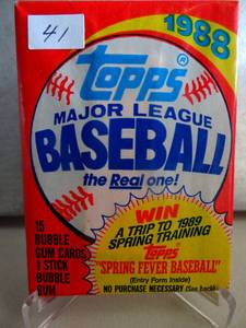 lot 41 image: 1988 Topps Baseball Cards Wax Pack SealedUnopened - TOM GLAVINE RC
