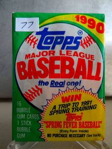 lot 77 image: Topps MLB Baseball 1990 Unopened Wax Pack Gum - FRANK THOMAS RC