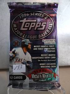 lot 193 image: TOPPS 1996 SERIES 2 BASEBALL CARD PACKS - FACTORY SEALED (12 CARDS) CHANCE FOR ORIGINAL MICKEY MANTLE CARD