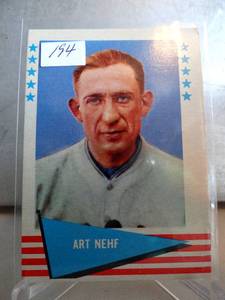lot 194 image: VINTAGE Art Nehf Fleer 1961 Chicago Cubs #65