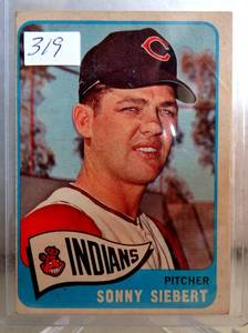 lot 319 image: 1965 Topps Baseball Card Set Break Sonny Siebert #96