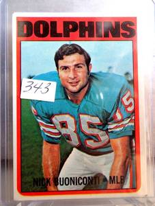 lot 343 image: VINTAGE ALL PRO - 1972 Nick Buoniconti Topps #43 MLB