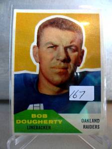 lot 167 image: VINTAGE ROOKIE - 1960 FLEER #117 BOB DOUGHERTY RAIDERS ROOKIE