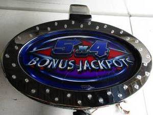 lot 40 image: Collectible Slot Machine Sign