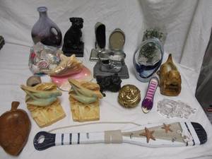 lot 33 image: Lot Of -This And Thats- Just For Fun