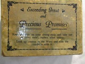 lot 14 image: Vintage- 1923- Exceeding Great And Precious Promises Box Of  Dining Table Cards