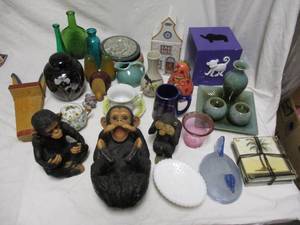 lot 32 image: Lot Of -This And Thats- Just For Fun