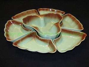 lot 103 image: Vintage mid-century Rio Grande ware Dallas chip and dip set