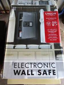 lot 66 image: Like New-In The Box, Union Safe Co. Dual Entry Wall Safe