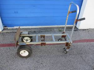 lot 92 image: Convertible Hand Truck  Dolly