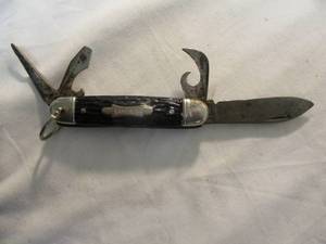 lot 138 image: Vintage- Kamp King Multi Blade Pocket Knife