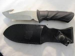 lot 139 image: Cobalt 440-SS Full Tang Hook Blade Hunting Knife With Rubber Grip and Sheath.