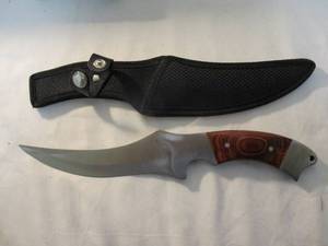 lot 142 image: Cobalt 440-SS Full Tang Hunting Knife With Sheath In Box.