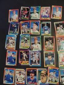lot 5 image: TOPPS 1990- Various Players and Teams. Cards 203-249. Not consecutive. 26 cards total. Very good condition, edges slightly worn