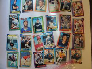 lot 4 image: TOPPS 1990- Various Players and Teams. Cards 152-199. Not consecutive. 24 cards total. Very good condition, edges slightly worn