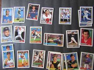 lot 20 image: TOPPS 1992- Various Players and Teams. Cards 301-382. Not consecutive. 22 cards total. Good condition, slight discoloring and staining.