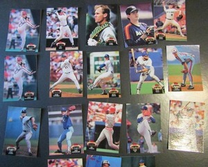 lot 29 image: TOPPS 1992 �Stadium Club�- Various Players and Teams. Cards 8-98. Not consecutive. 18 cards total. Perfect condition.