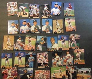 lot 34 image: TOPPS 1992 �Stadium Club�- Various Players and Teams. Cards 401-447. Not consecutive. 32 cards total. Perfect condition.