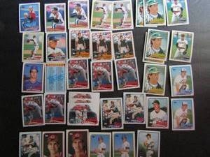 lot 54 image: TOPPS 1989- Various Players and Teams. Cards 251-274. Not consecutive. 38 cards total. Good condition, edges slightly worn.