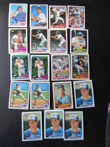 lot 57 image: TOPPS 1989- Various Players and Teams. Cards 327-347. Not consecutive. 19 cards total. Good condition, edges slightly worn.