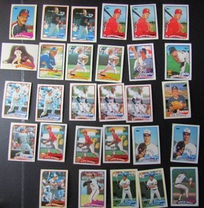 lot 66 image: TOPPS 1989- Various Players and Teams. Cards 576-599. Not consecutive. 29 cards total. Good condition, edges slightly worn.