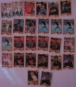 lot 87 image: TOPPS 1990- Various Players and Teams. Cards 151-196. Not consecutive. 27 cards total. Good condition, slight fade and worn edges.