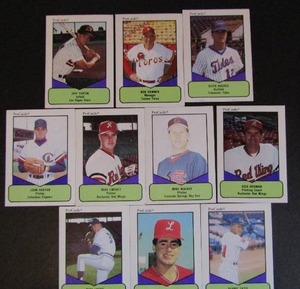 lot 134 image: Pro Cards 1990- various players and teams. Cards 20-693. Not consecutive. 10 cards total. Fair condition, staining and worn edges.