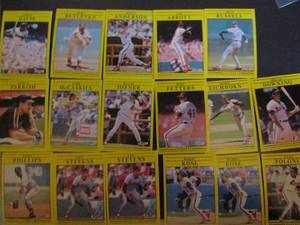 lot 154 image: � FLEER 1991- various players and teams. Cards 300-348. Not consecutive. 17 cards total. Good condition, slight worn edges. Slight staining.