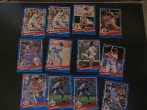 lot 208 image: DONRUSS 1991- various teams and players. Cards 283-325. Not consecutive.12 cards total. Average condition, some bend, slight fade and worn edges.