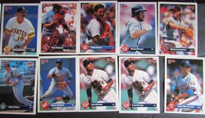 lot 198 image: DONRUSS 1993- various players and teams. Cards 589-622. Not consecutive. 10 cards total. Great condition, slight edge ware.