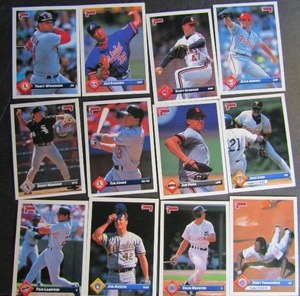 lot 199 image: �� DONRUSS 1993- various players and teams. Cards 623-676. Not consecutive. 12 cards total. Great condition, slight edge ware.