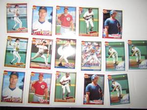 lot 251 image: TOPPS �40 YEARS OF BASEBALL�- Various teams and players. Cards 116-127. Not consecutive. 17 cards total. Good conditions, slight fade.