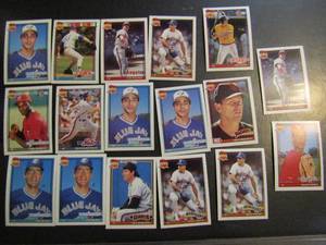 lot 250 image: TOPPS �40 YEARS OF BASEBALL�- Various teams and players. Cards 101-114. Not consecutive. 17 cards total. Good conditions, slight fade.