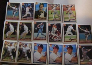 lot 276 image: ��� TOPPS �40 YEARS OF BASEBALL�- Various teams and players. Cards 353-365. Not consecutive. 17 cards total. Good conditions, slight fade.