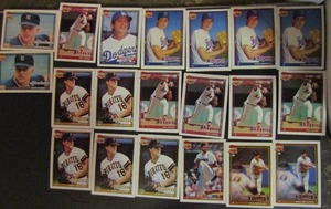 lot 283 image: TOPPS �40 YEARS OF BASEBALL�- Various teams and players. Cards 421-429. Not consecutive. 20 cards total. Good conditions, slight fade.