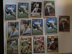 lot 296 image: TOPPS �40 YEARS OF BASEBALL�- Various teams and players. Cards 569-576. Not consecutive. 13 cards total. Good conditions, slight fade.