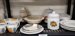 lot 55 image: Assorted Dish Lot Including Germany Set