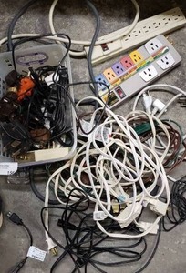 lot 158 image: Power Cords and Plugs