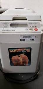 lot 194 image: Hitachi Automatic Home Bakery Plus HB-B201