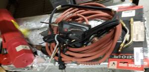 lot 201 image: Welding Tools, Torch tips for acetylene torch also Includes Radio Shack Soldering Gun