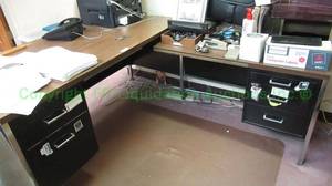 lot 173 image: Metal base laminate top L-station desk