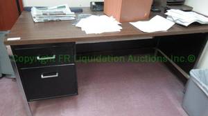 lot 166 image: Metal base laminate top office desk
