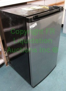lot 151 image: Arctic King mini fridgefreezer model ARM044S1ARSV