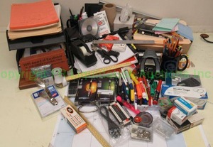 lot 94 image: Assorted office supplies as shown