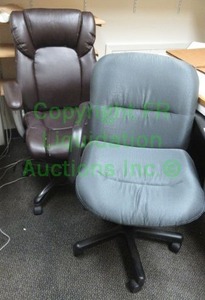lot 92 image: Two office chairs
