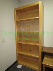lot 8 image: Maple wood book shelf