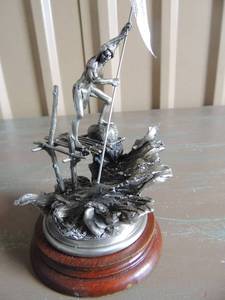 lot 54 image: Yakima Salmon Fisherman 1981 18392000 Chilmark Pewter Figure by Don Polland,