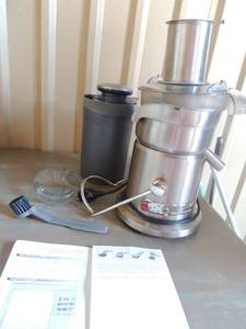 lot 61 image: Breville juice fountain elite works