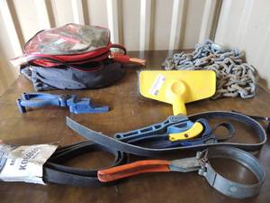 lot 82 image: 3 oil filter wrenches, 3 sets of jumper cables, large tow chain and more